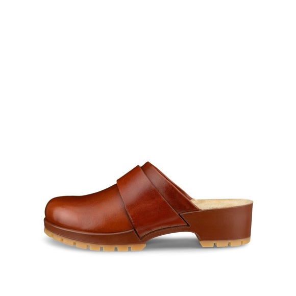 ECCO Comfort
Women's Leather Clog size 38 (US 7-7.5) - Picture 1 of 12